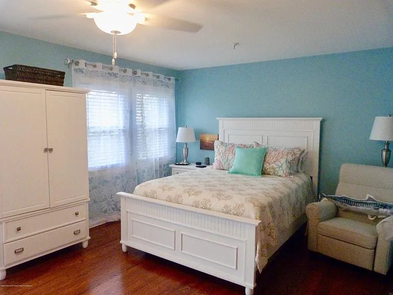 4 Ocean Ave #14 — Photo 20