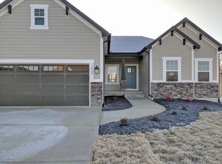 17705 Mission Rdg, Smithville, MO 64089