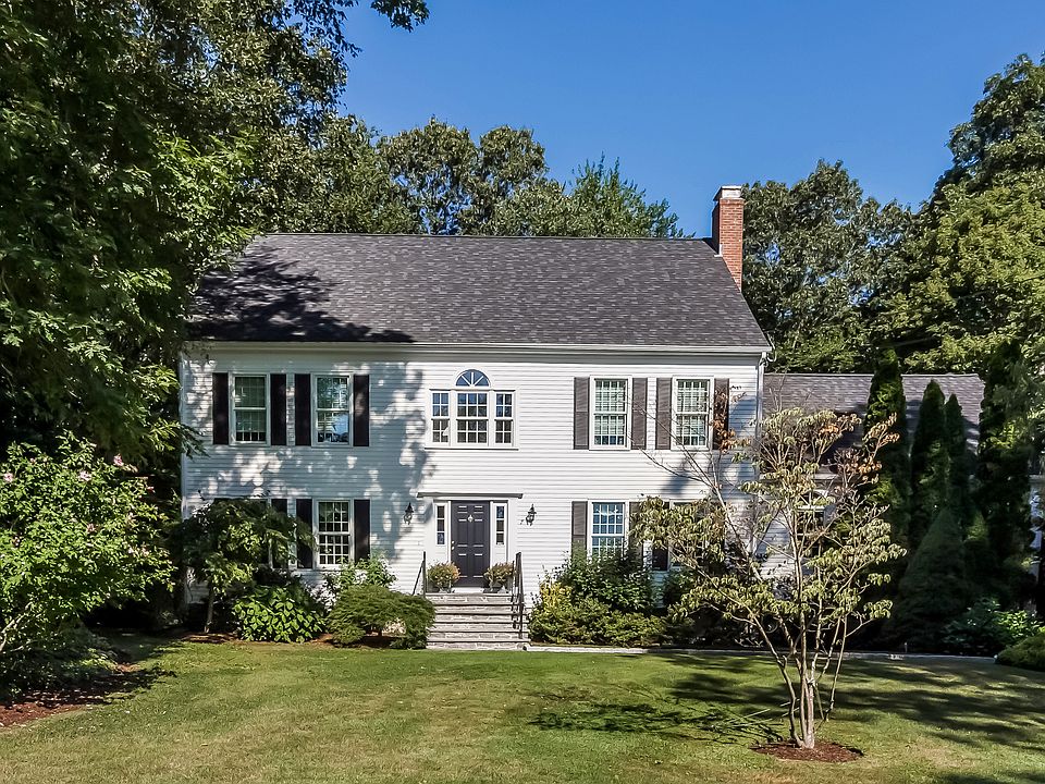 Magnificent pristine 3276 sq ft 4 bedroom, 2.1 bath home on 1.15 acres is located on a private cup-de-sac with City Water! A few of the many upgrades include a newer oil furnace and blower in May 2012, a newer hot water tank and new septic system in Decem