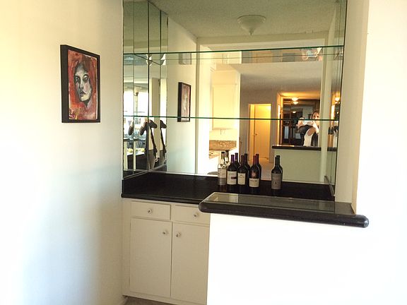 3rd image of 11944 Montana Ave APT 201