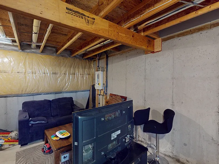 87 Saddlebrook Point NE — Photo 15