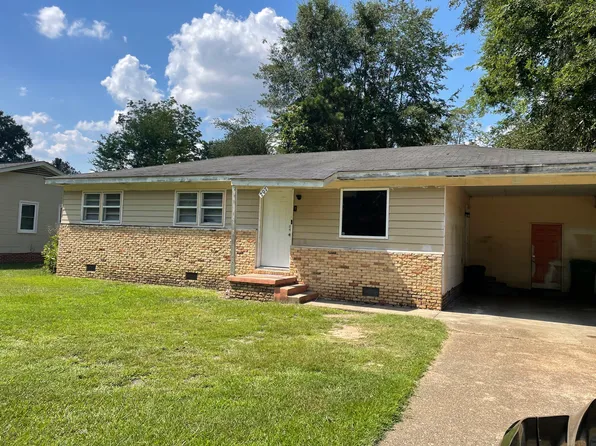 207 McHall Dr, Columbus, MS 39702