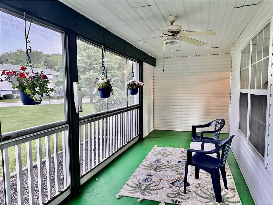 1st image of 2330 NE 68th St #1