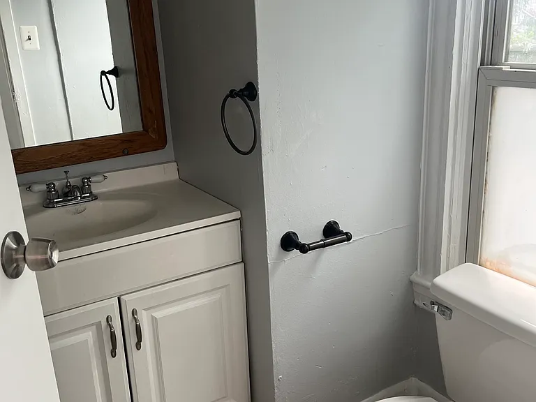 125 North Ave #6 — Photo 11