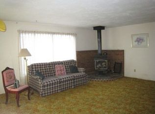 955 Azalea St, Harrisburg, OR 97446