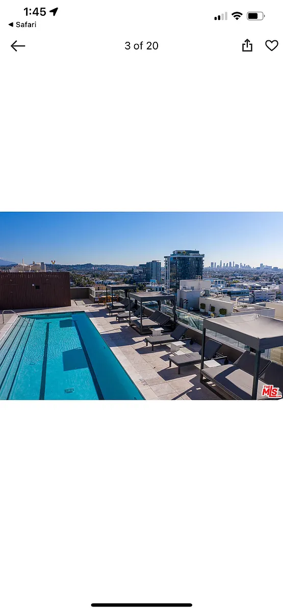 Building Photo - 6250 Hollywood Blvd #5F