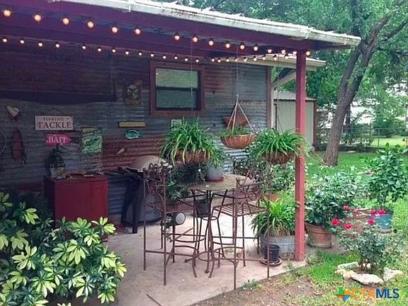 3rd image of 2418 Osage Rd