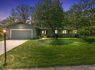 2135 Belding Ct, Okemos, MI 48864