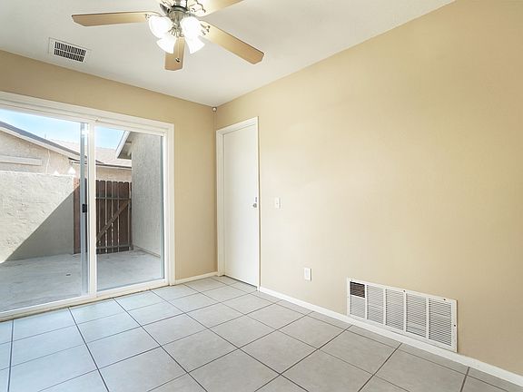 4th image of 1491 Dyer Way
