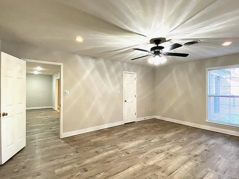 301 County Road 1001 — Photo 14