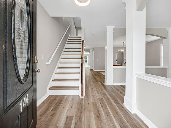 5th image of 144 Flagstone Way