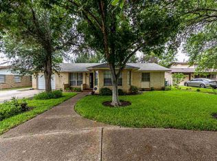 106 Candlewood Rd, Laredo, TX 78045