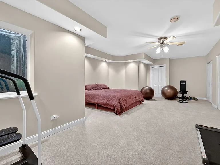 322 Hemlock Ln — Photo 42