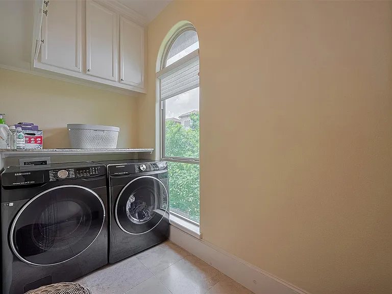 6419 Rodrigo St — Photo 27