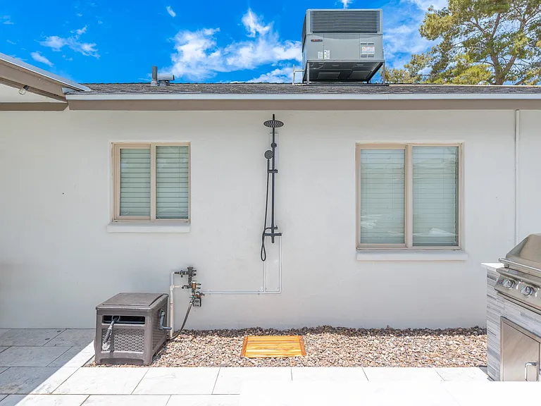 7735 E Latham St — Photo 18