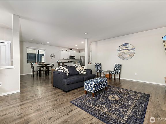 3rd image of 6618 284th Street NW