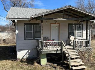 303 S 15th St, Bethany, MO 64424
