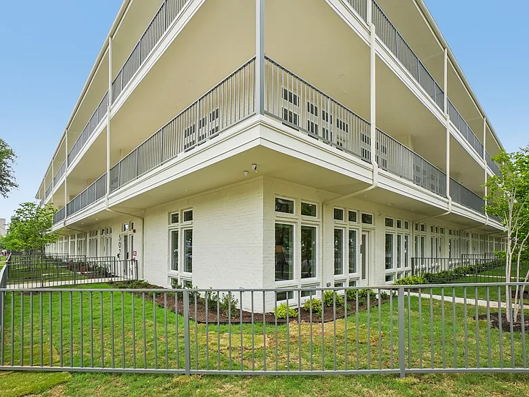 The Guest House on Greenville — Photo 13