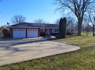 9 N J F Kennedy Rd, East Dubuque, IL 61025