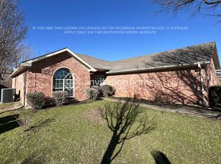 705 Roaring Springs Dr, Glenn Heights, TX 75154