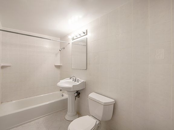 5th image of 311 Broadway #5A