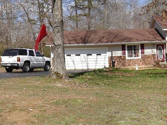 1st image of 123 Underwood St