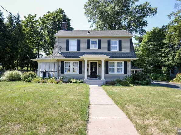 484 Spring Ave, Ridgewood, NJ 07450