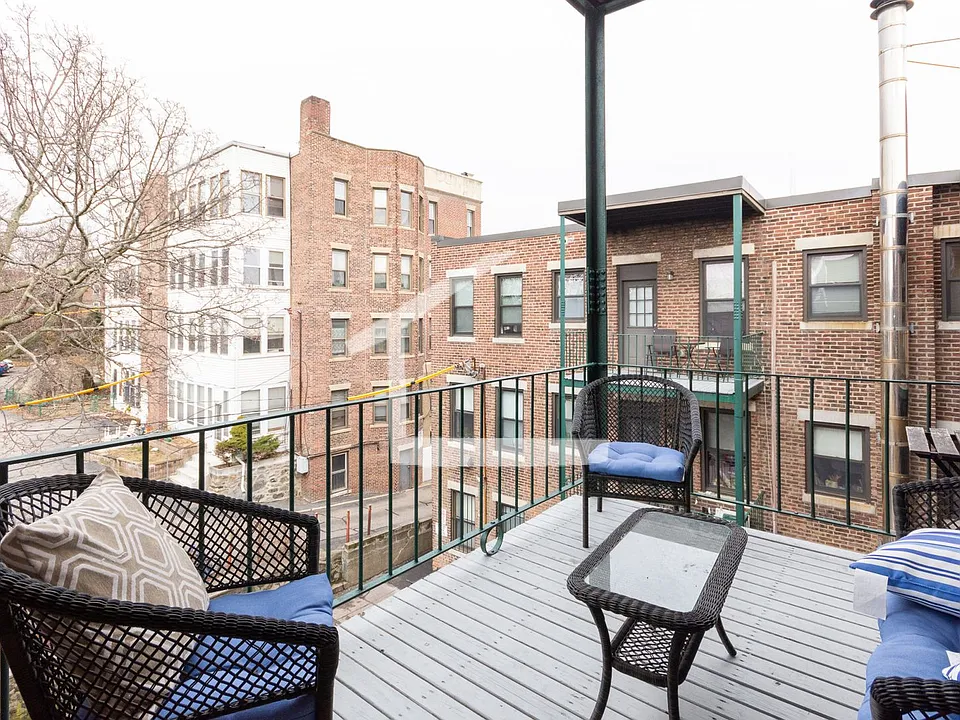 29 Glenville Ave #14R