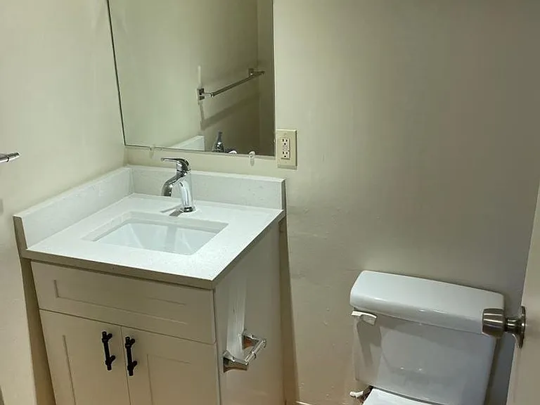 Mallard Courts Apartments — Photo 14
