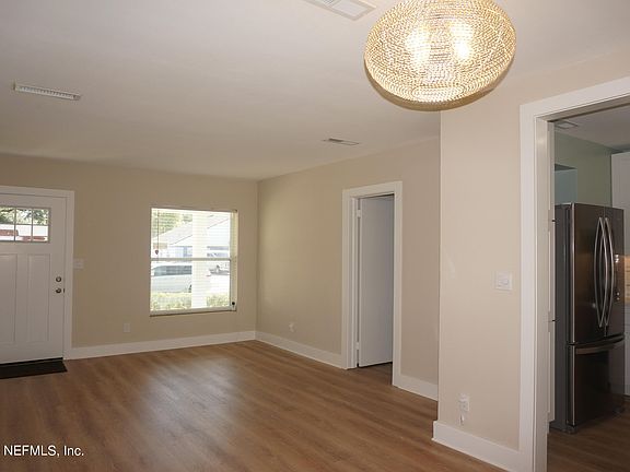 5th image of 5221 SHIRLEY Avenue