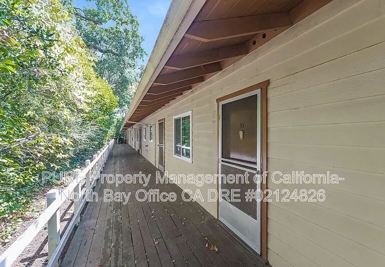 1555 Terrace Way #10 — Photo 3