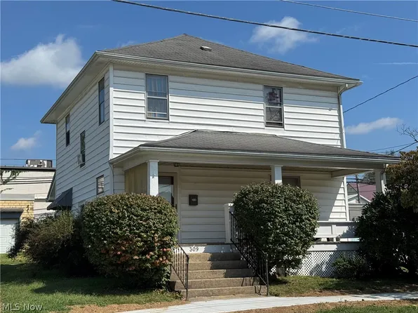 309 4th St, Beverly, OH 45715