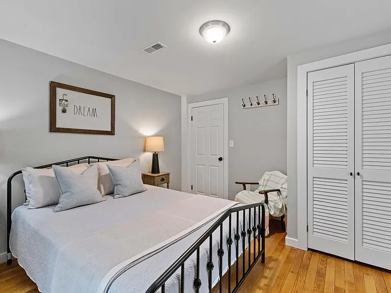 31 Water St #1 — Photo 24