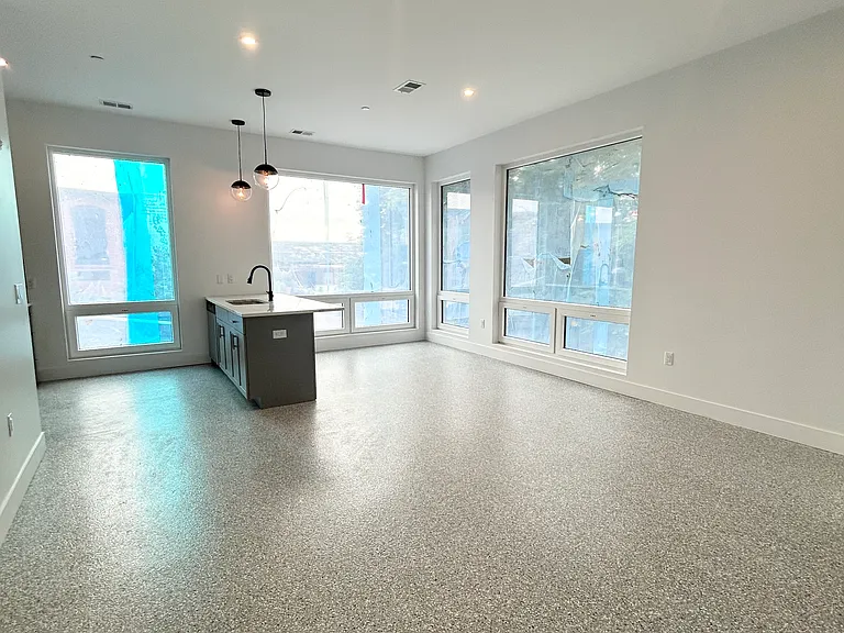 124 South St #211 — Photo 2