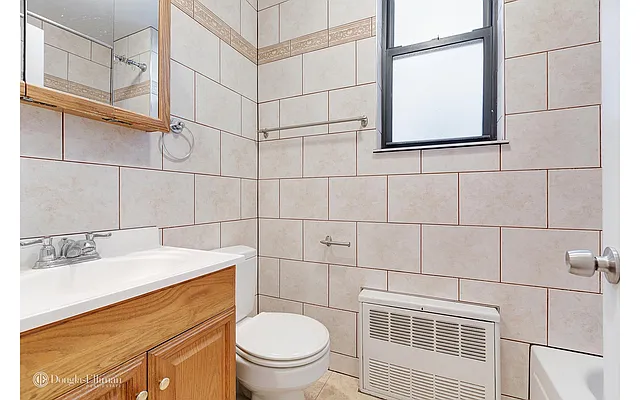 Rented by Douglas Elliman | media 26