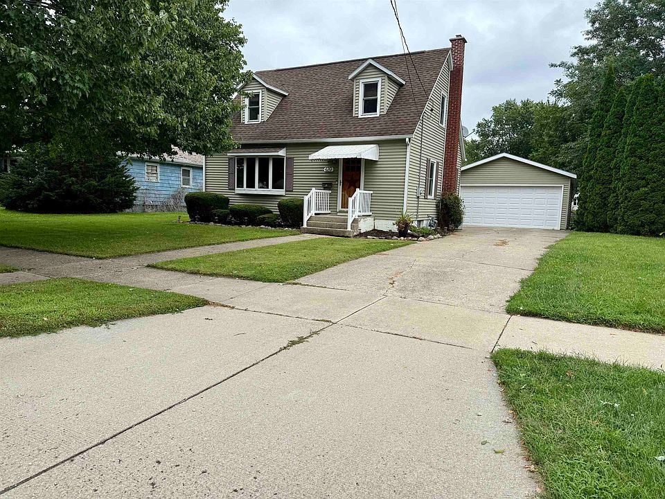 1st image of 420 N Palm St