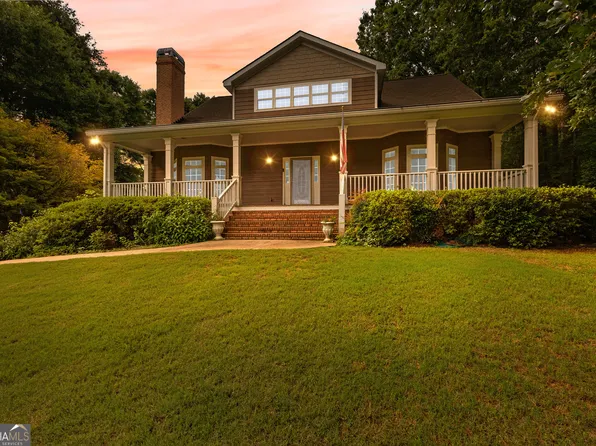 135 Horseshoe Cir, Fayetteville, GA 30215