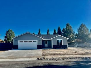 824 Quail Park Cir, Klamath Falls, OR 97601