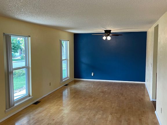 4th image of 3143 W 12th Avenue Ct