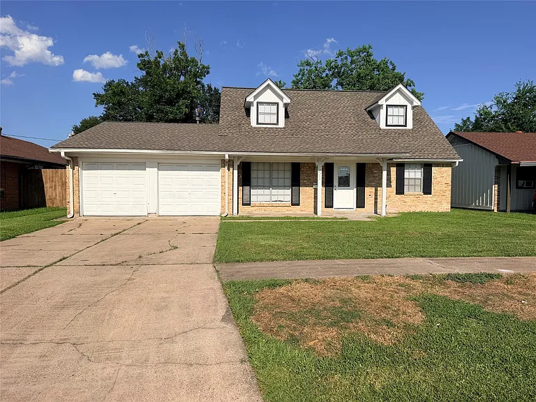 2513 Mulberry Ln — Photo 1