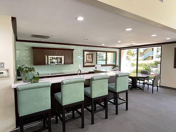 4th image of 576 N Bellflower Blvd Unit 130