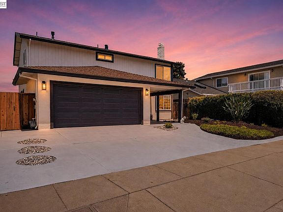 4th image of 3089 Reynolds Ct
