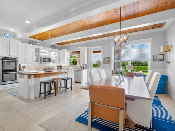 105 Casa Grande Court, Palm Beach Gardens, FL 33418