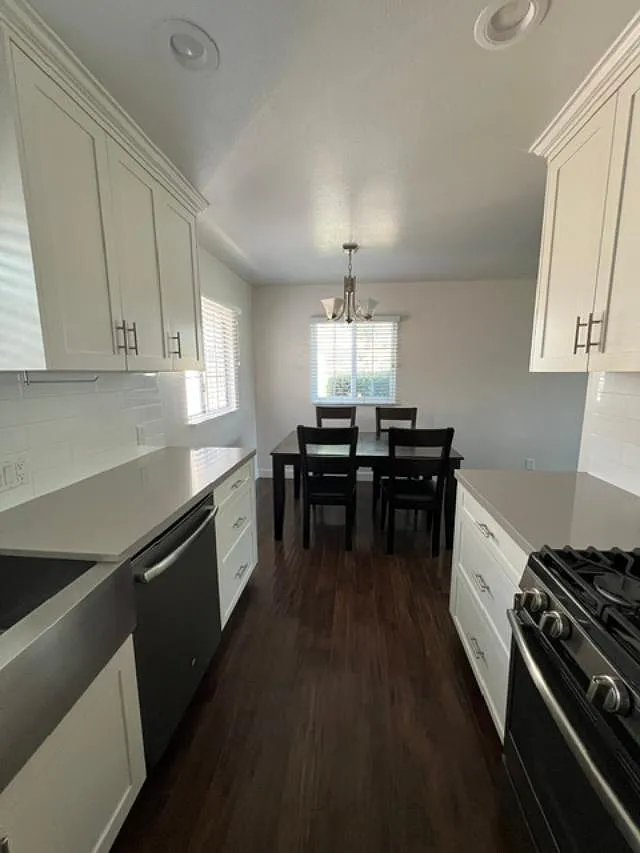 4 bed, 1369 sqft, $4,500 — Photo 4