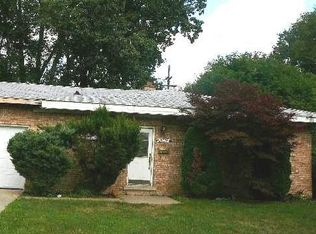 25074 Briarbank Ave, Southfield, MI 48033