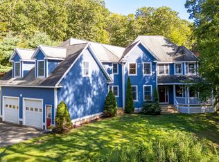 72 Elizabeth Dr, New Hartford, CT 06057