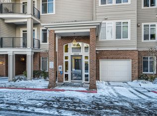 4884 NW Promenade Ter UNIT 206, Portland, OR 97229