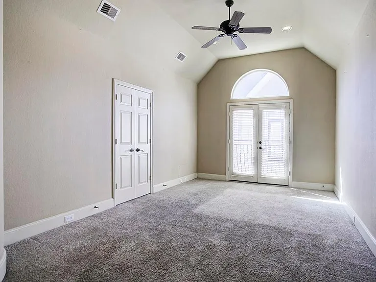 322 Cage St — Photo 11