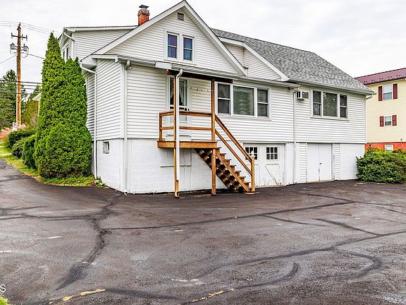 5th image of 1044 Bloom Rd