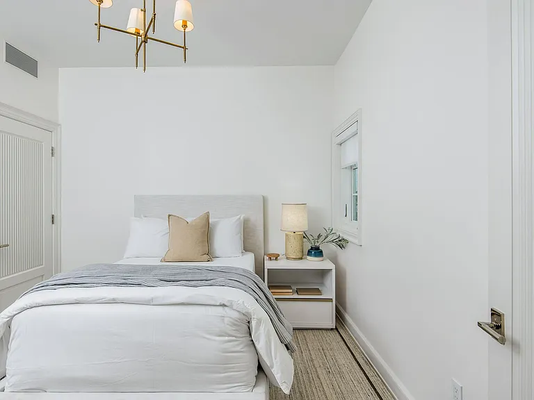 The Residences at Palisades Village — Photo 24